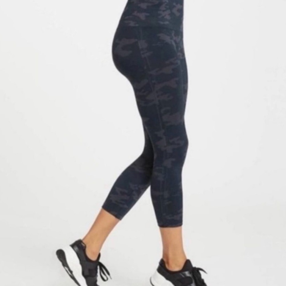 Cropped Workout Leggings